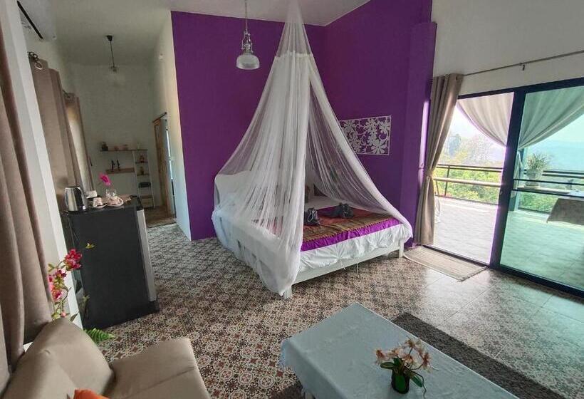 هتل บ้านภูคำฟ้า ดอยปู่ไข่ Baan Phu Kham Fah