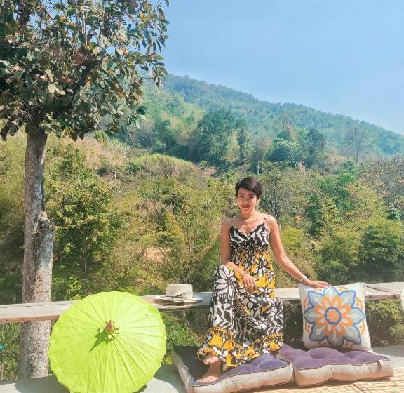 هتل บ้านภูคำฟ้า ดอยปู่ไข่ Baan Phu Kham Fah
