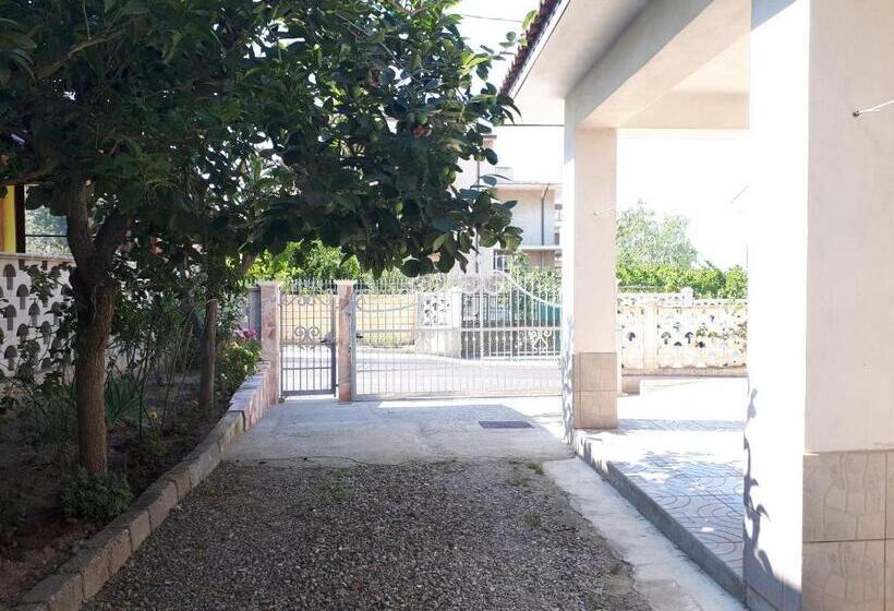 مبيت وإفطار Affittacamere Delle Rose