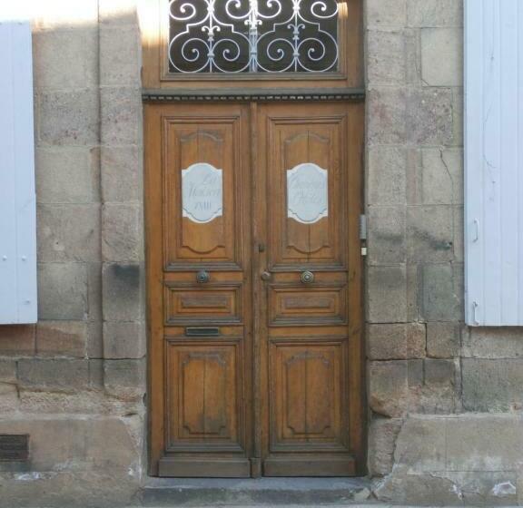 تختخواب و صبحانه La Maison Xviiie