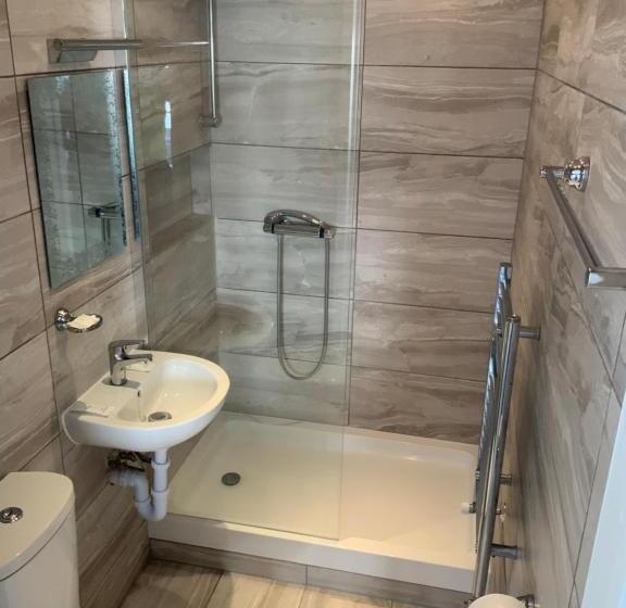 تختخواب و صبحانه Stanwell Stansted Airport