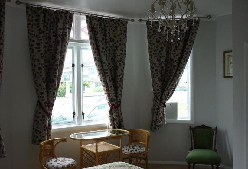 Fossil Coast B&b