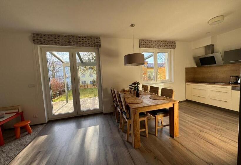 בית מלון כפרי Wellness & Spa Apartments Lipno Frymburk