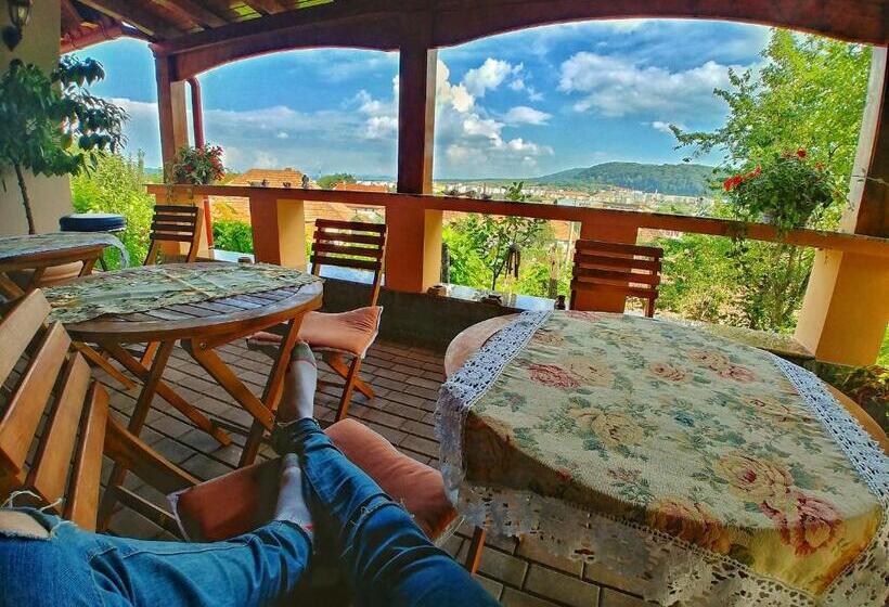 پانسیون Casa Adam