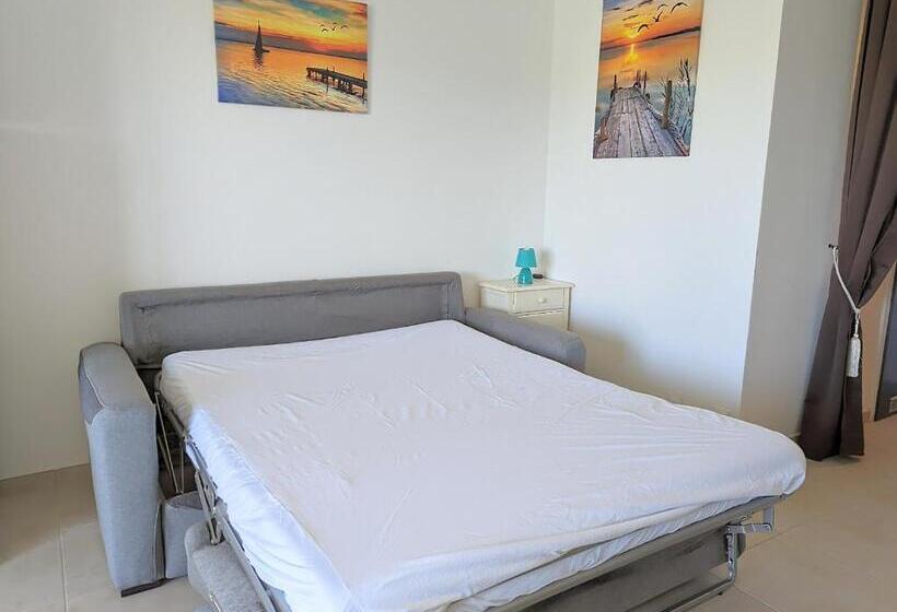 Appartement Proche Port Et Mer Avec Wifi Et Climatisation