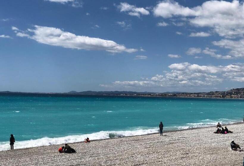 تختخواب و صبحانه Aba Luxury B E B Nice
