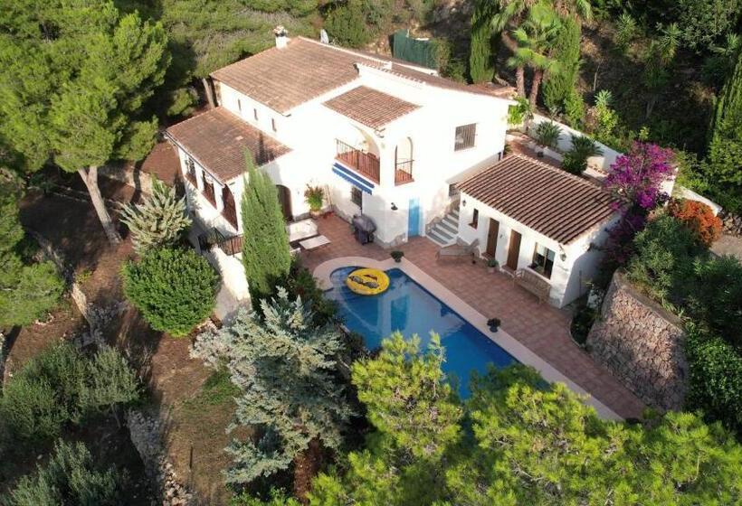 تختخواب و صبحانه Casa Romero