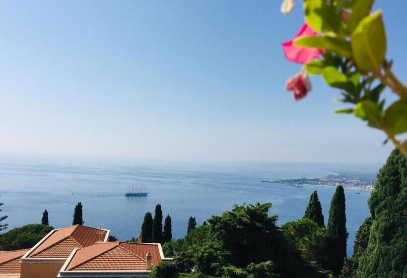 تختخواب و صبحانه Chiaro Di Luna