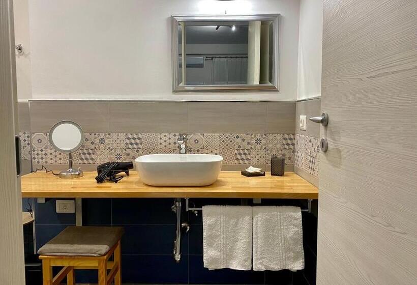 تختخواب و صبحانه Chiaro Di Luna