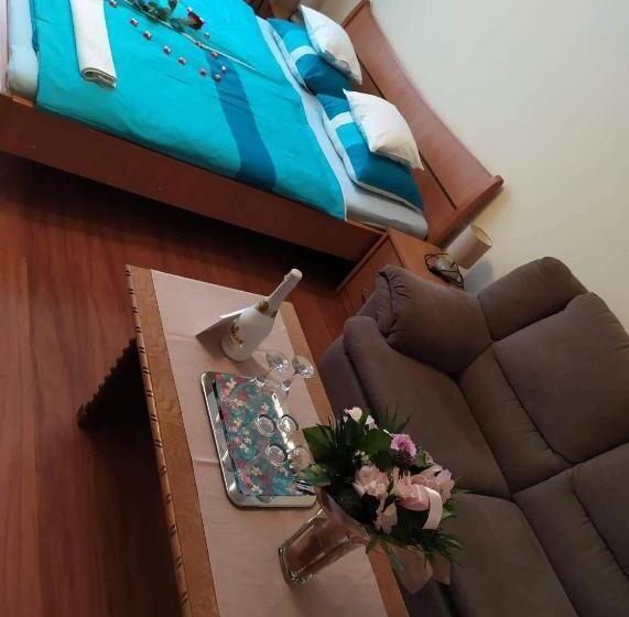 Bed and Breakfast Szilvia Panzió Gyomaendrőd
