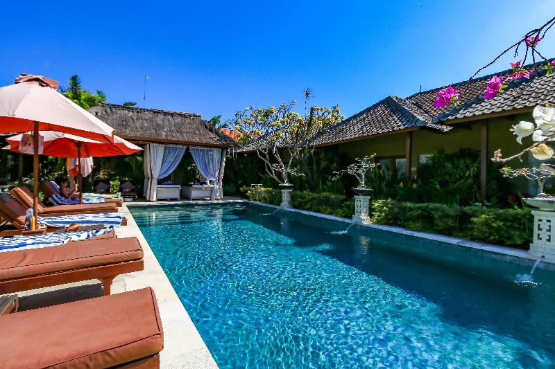 Aleesha Villas And Suites