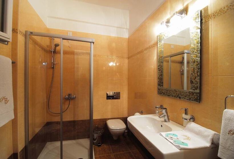 هتل Parga Princess