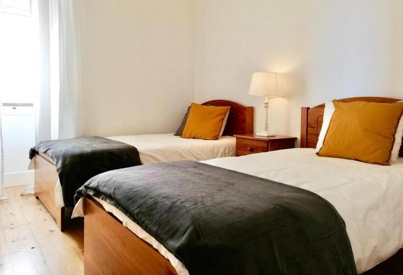 28 House Baleal Island   Ocean View, Patio With Barbecue, Perfect Location