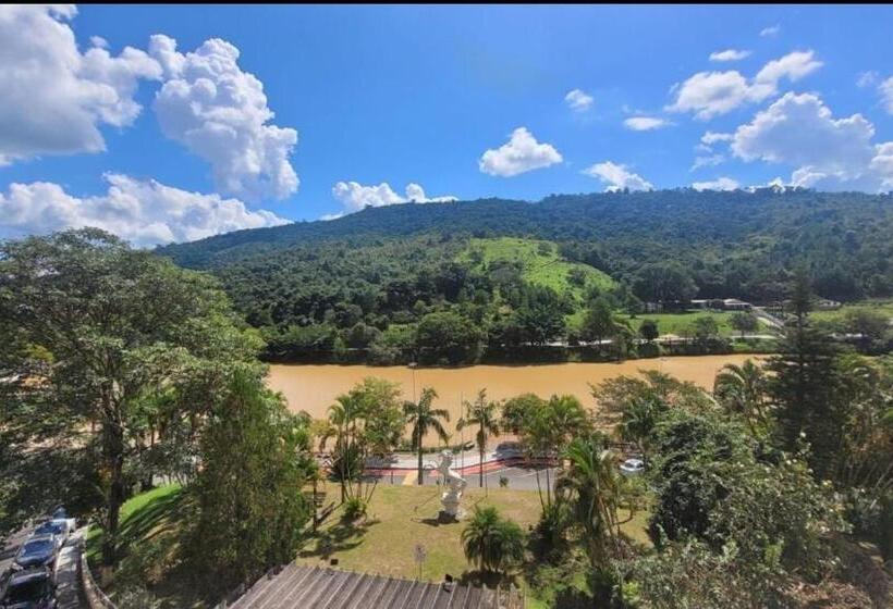 Aparts  Hotel Cavalinho Branco