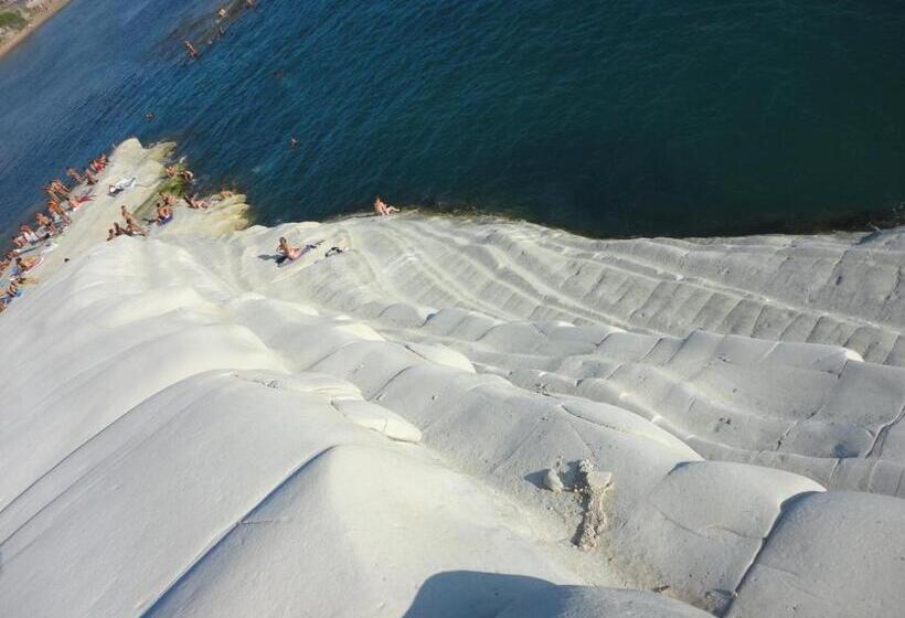 تختخواب و صبحانه Cavaliere Costa