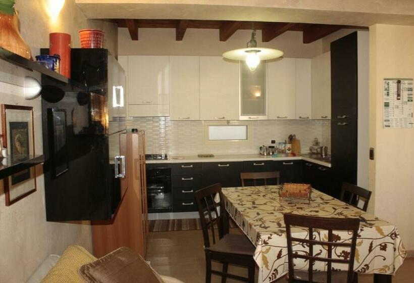 Casa B&b Bouganville Attico 85 Mq