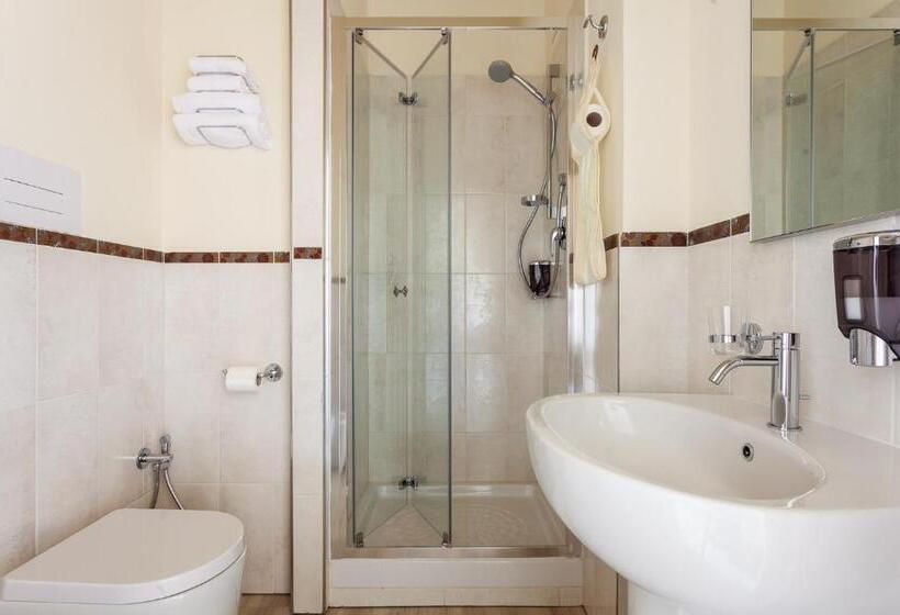 Pension (Hôtel basse catégorie) Casa Angelica