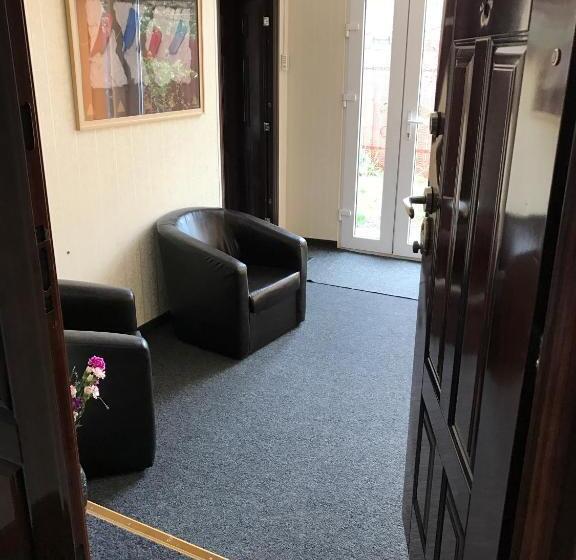 بنسيون Casa Mais