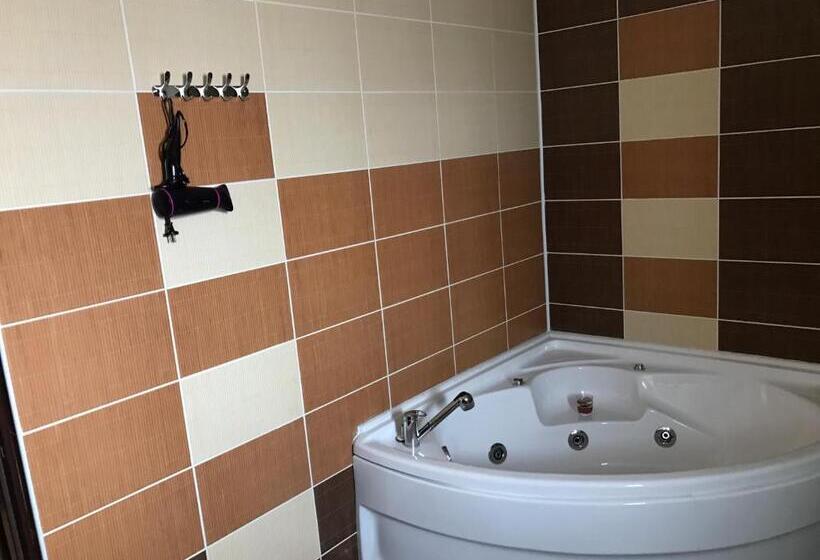 بنسيون Casa Mais