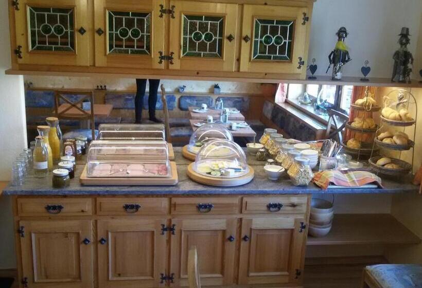 بنسيون Haus Rohr