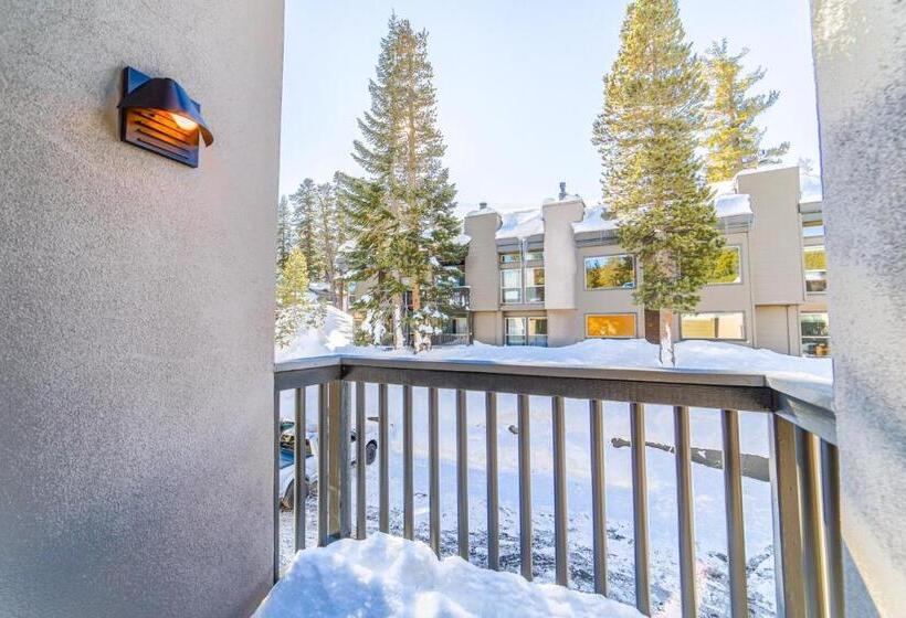 483 Steps To The Slopes Canyon Lodge   Cozy Renovated Mammoth Townhome