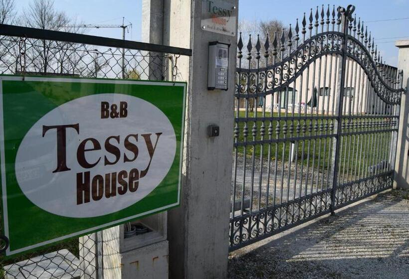 Bed and Breakfast Casa Vacanza E Per Lavoro Tessyhouse