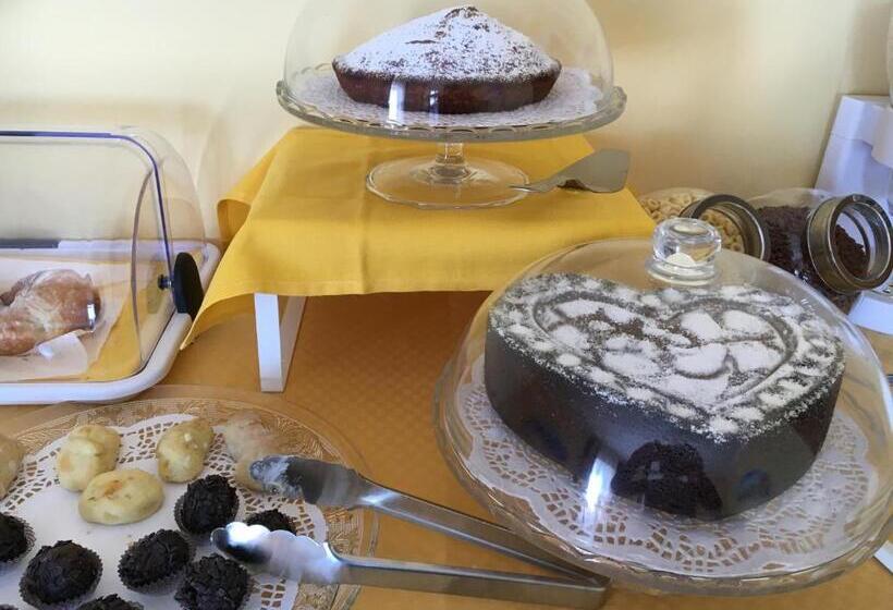 تختخواب و صبحانه La Città Degli Dei