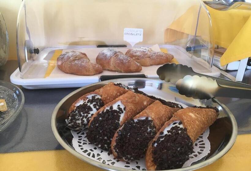 تختخواب و صبحانه La Città Degli Dei