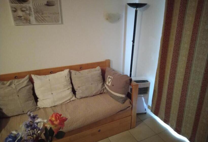 Le Roi Du Sundgau Près De La Horse   Mooslargue