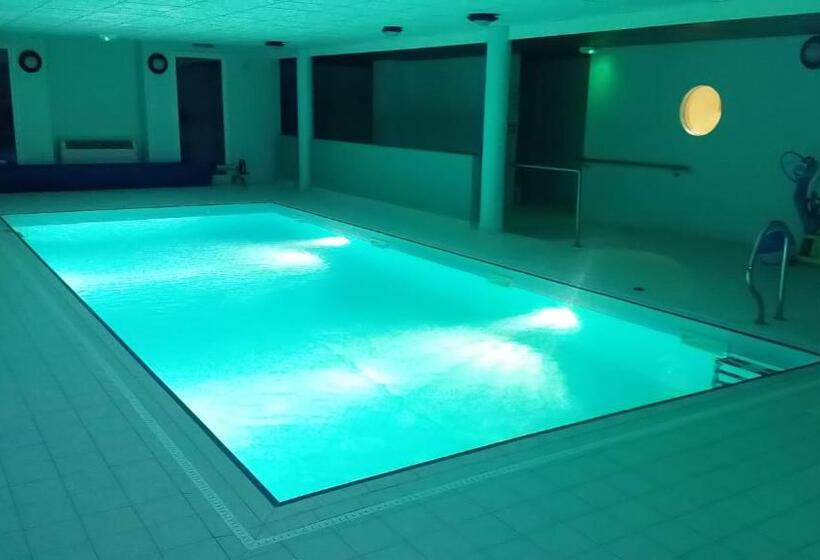 Le Roi Du Sundgau Près De La Horse   Mooslargue