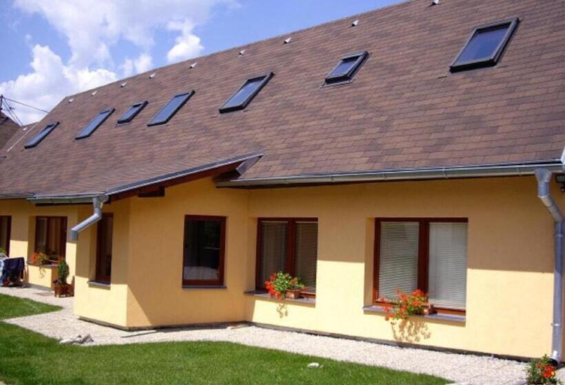 بنسيون Guest House Privat Marika