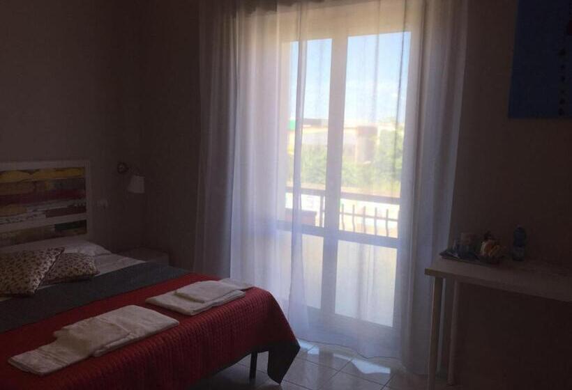 پانسیون Hostal Al Porto