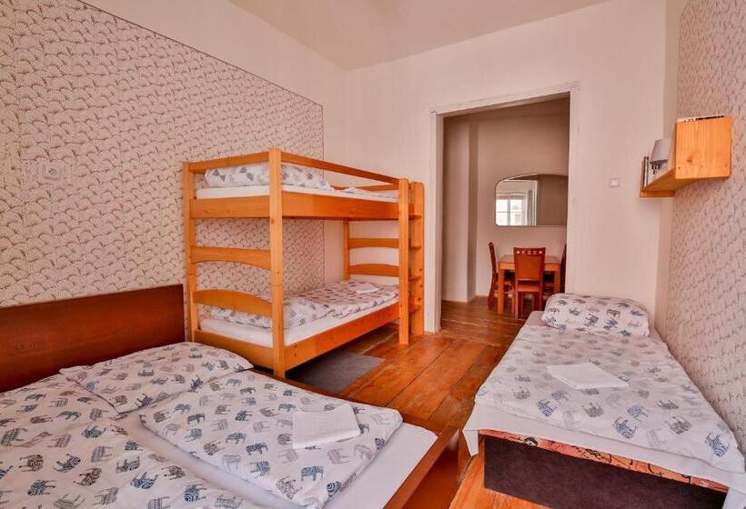 Rodinný Hostel Stárkův Dům