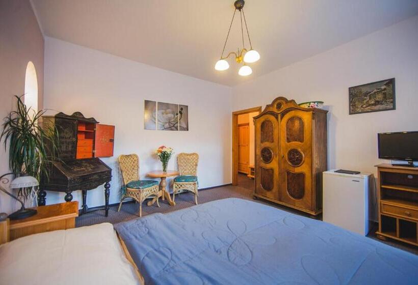 هاستل Penzion U Papoušků