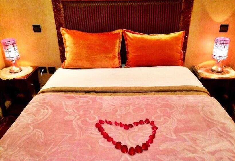 تختخواب و صبحانه Gite Tizi Mizik