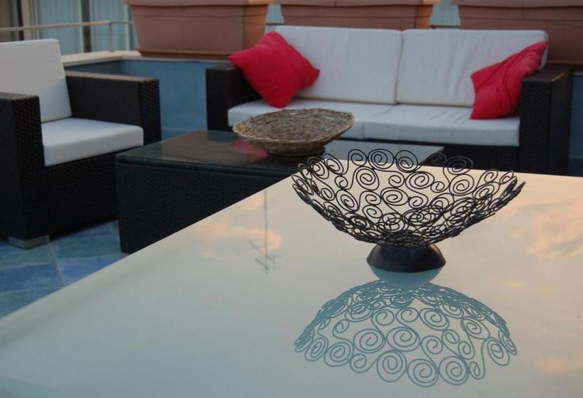 تختخواب و صبحانه La Terrazza Sul Mare