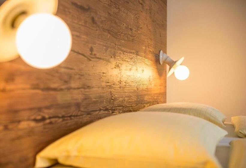 هتل Garni Mühlbacher   Inklusive Kostenfreiem Eintritt In Die Alpentherme