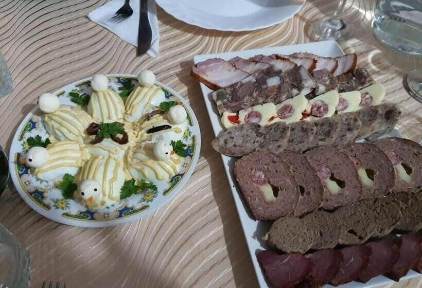 هتل Pensiunea Agroturistica Casa Coliniţa