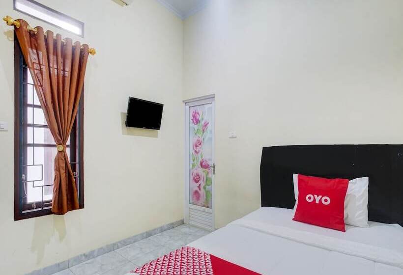 هتل Spot On 90659 Griya Tentrem Syariah