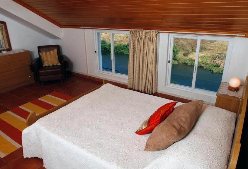 پانسیون Alojamentos Oasis