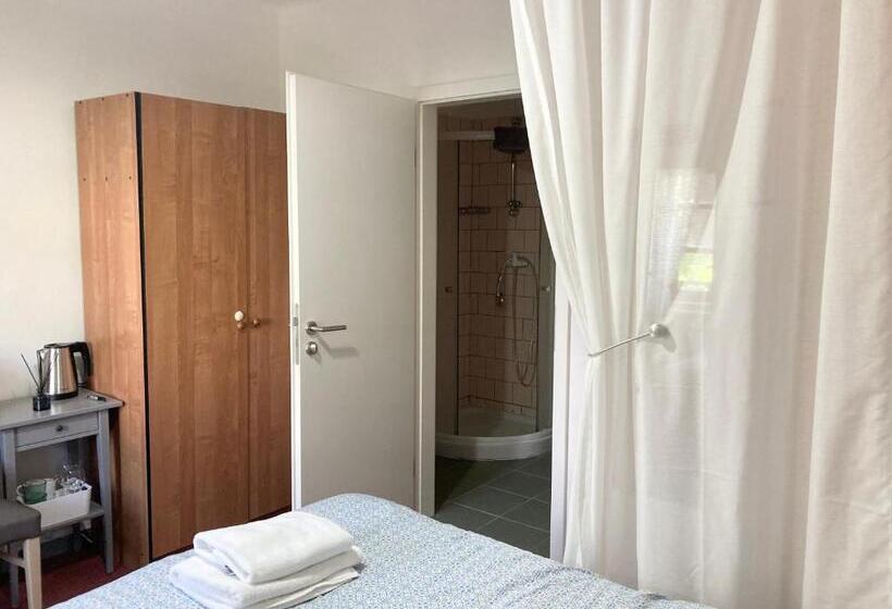 پانسیون Guesthouse Mikuláš Mikulov   Free Parking In The City Center