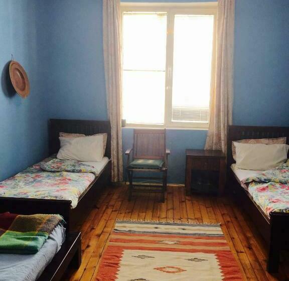 Пансион Interhost Guest Rooms And Apartments