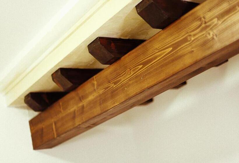 بنسيون Vico Cavour