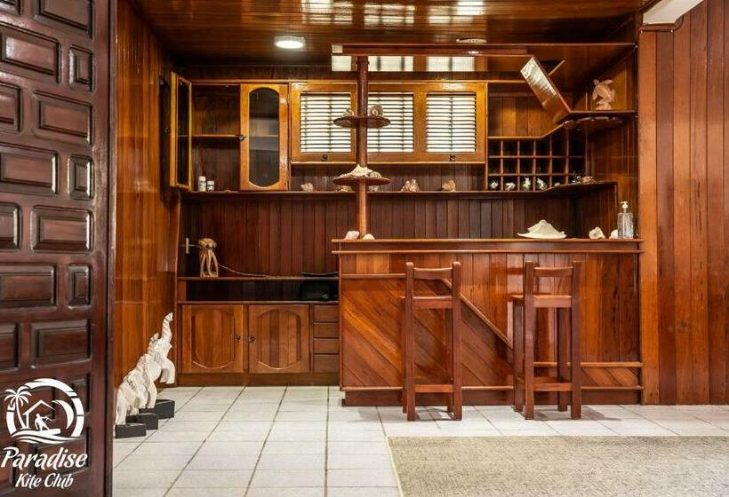 هاستل Pousada Paradise Kite Club