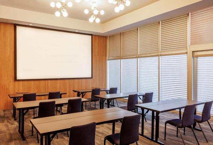 ホテル Courtyard By Marriott Mexicali