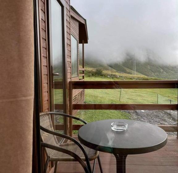 هتل Kazbegi Twins