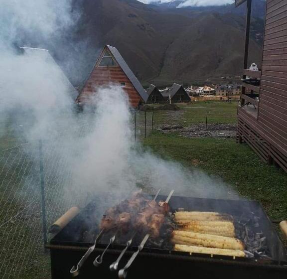 هتل Kazbegi Twins