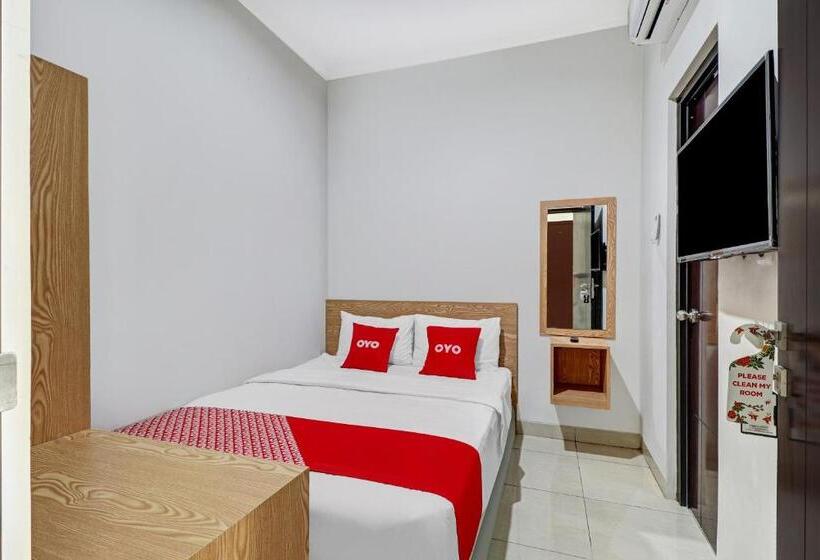 هتل Oyo 90688 Marta Residence