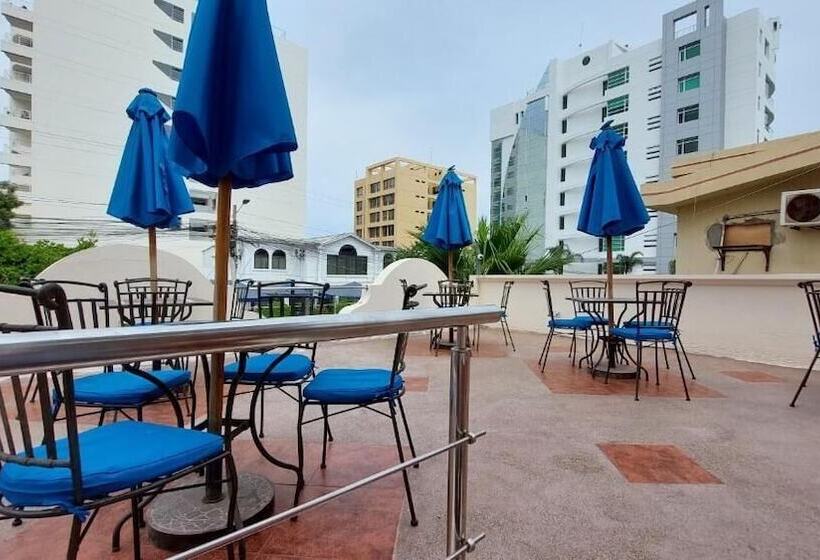 هتل Voyager Manta