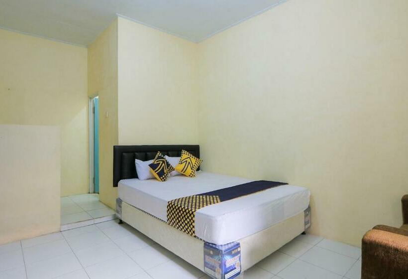 هتل Spot On 2371 Islami Family Residence
